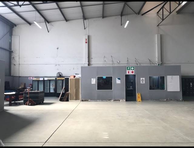 1,008M² WAREHOUSE TO LET IN RIVERHORSE VALLEY